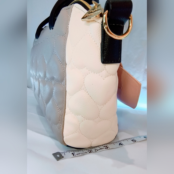 NWOT BETSEY JOHNSON Vegan Quilted Glam Garden Bow Satchel - Picture 12 of 15